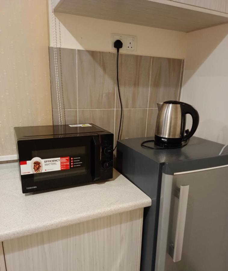 Glossy Marina Homestays Lumut Eksteriør billede